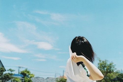 幸福<u>一</u>爱<u>一</u>情说说心情短语