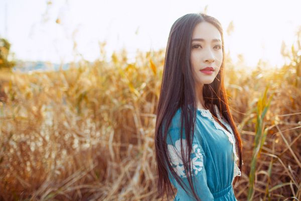 我莫名奇妙的笑了，只因为想到了你