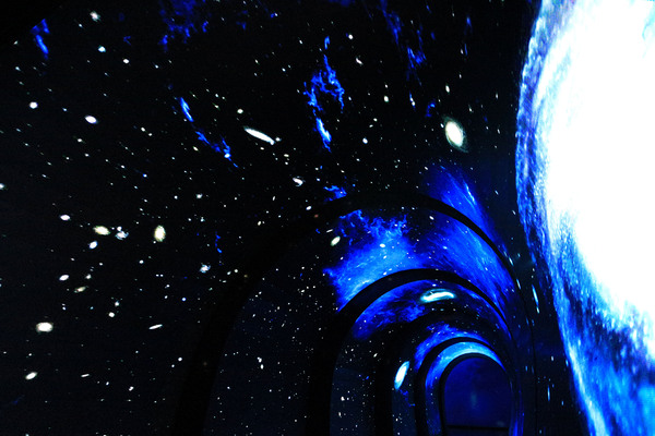 当流星滑落的时候